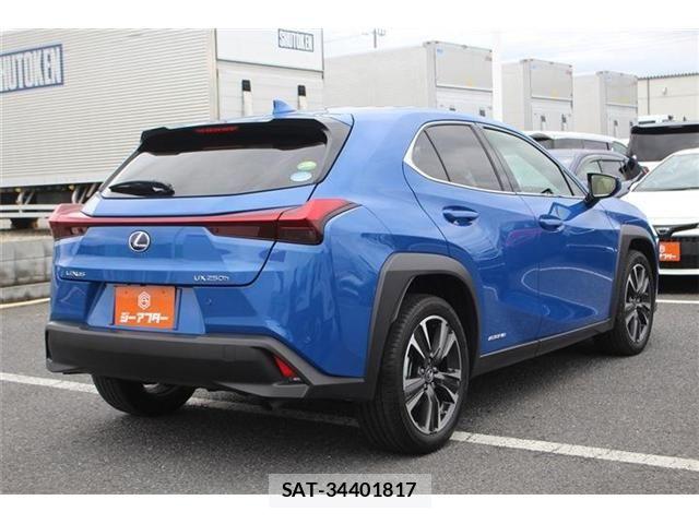 Lexus UX 2019-08 7358582-13