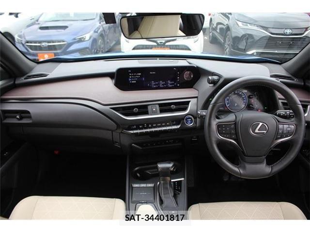 Lexus UX 2019-08 7358582-26
