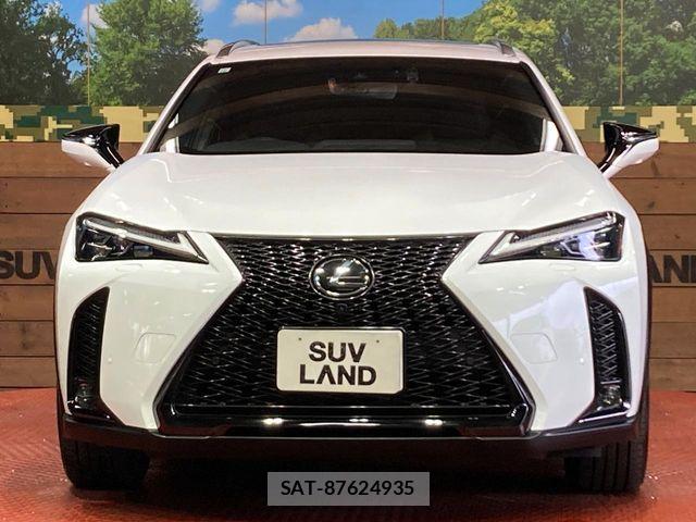 Lexus UX 2023-10 7358584-13