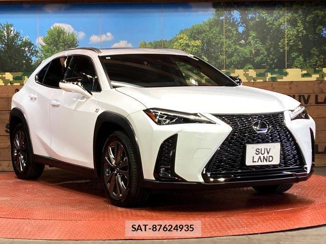 Lexus UX 2023-10 7358584-15