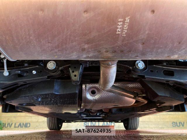 Lexus UX 2023-10 7358584-18