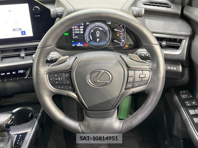 Lexus UX 2023-09 7358583-10