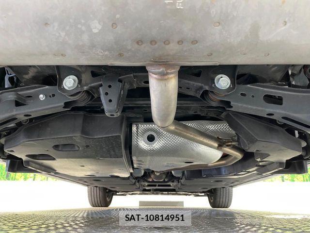 Lexus UX 2023-09 7358583-18