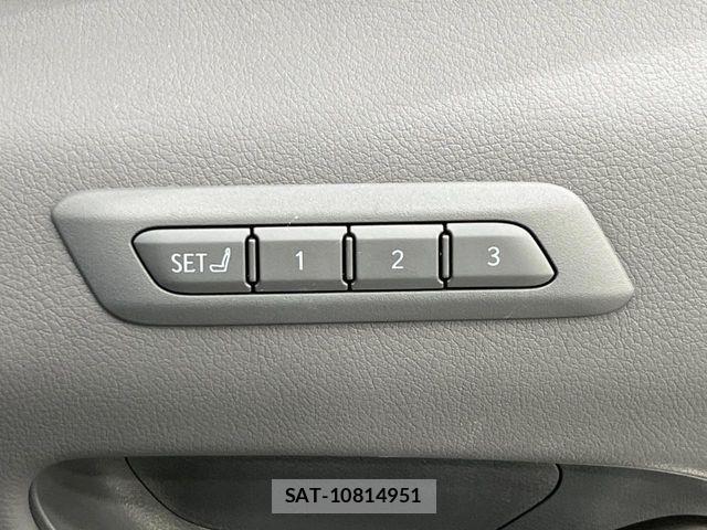 Lexus UX 2023-09 7358583-6
