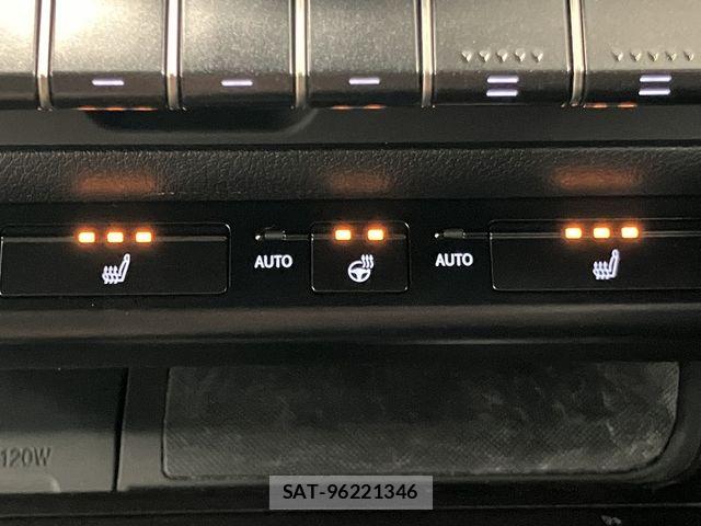 Lexus UX 2021-11 7392714-14
