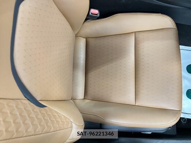 Lexus UX 2021-11 7392714-19