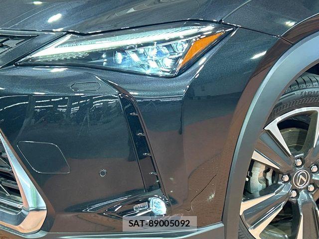 Lexus UX 2023-04 7392715-11