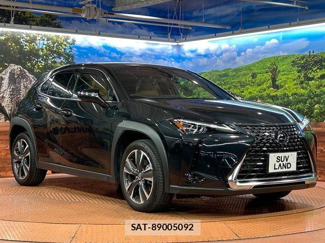 Lexus UX 2023-04 7392715-15