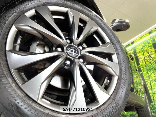 Lexus UX 2019-09 7392716-12