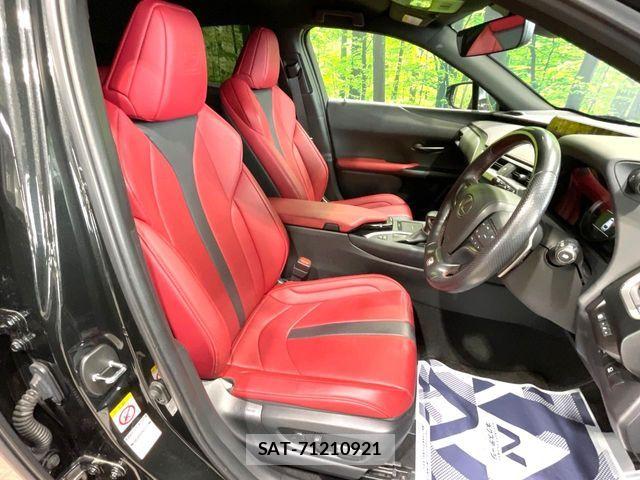 Lexus UX 2019-09 7392716-7