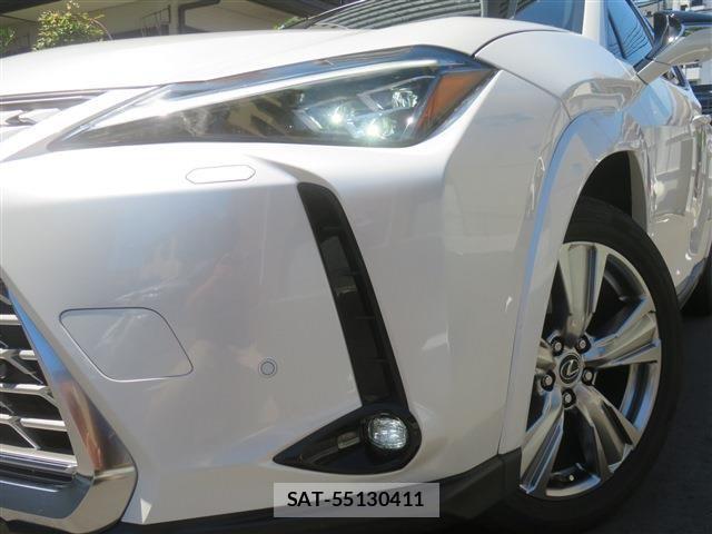 Lexus UX 2023-07 7455490-4