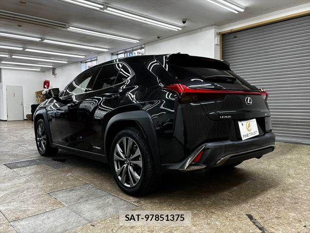 Lexus UX 2020-11 7455495-18