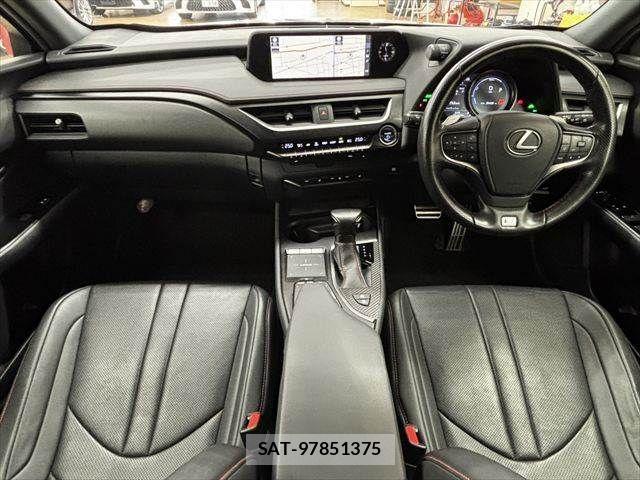 Lexus UX 2020-11 7455495-2