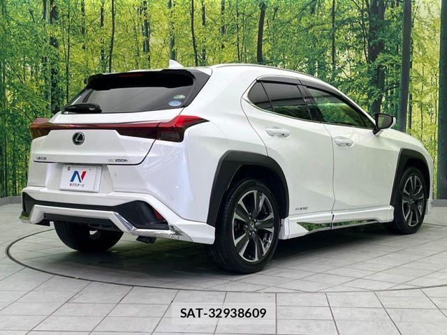 Lexus UX 2020-02 7455492-16