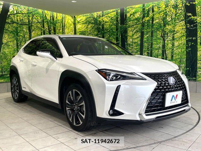 Lexus UX 2021-09 7455494-15