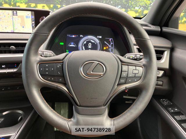 Lexus UX 2020-04 7501350-10