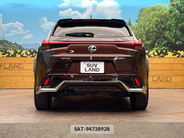 Lexus UX 2020-04 7501350-14