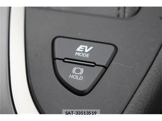 Lexus UX 2023-07 7501348-26
