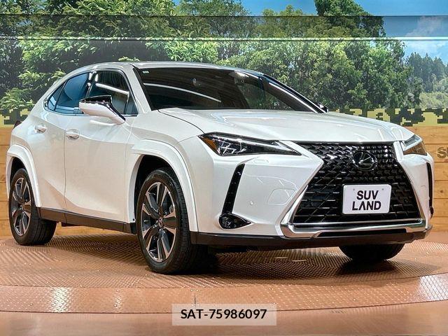 Lexus UX 2023-07 7501341-16