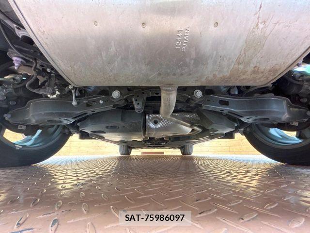 Lexus UX 2023-07 7501341-19
