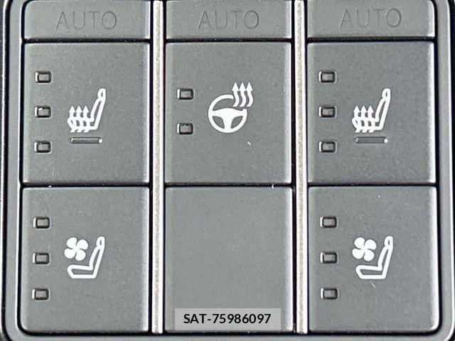 Lexus UX 2023-07 7501341-5