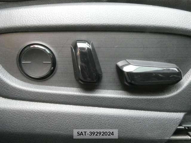 Lexus UX 2019-08 7501349-7