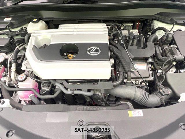Lexus UX 2023-07 7501344-17
