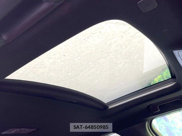 Lexus UX 2023-07 7501344-2
