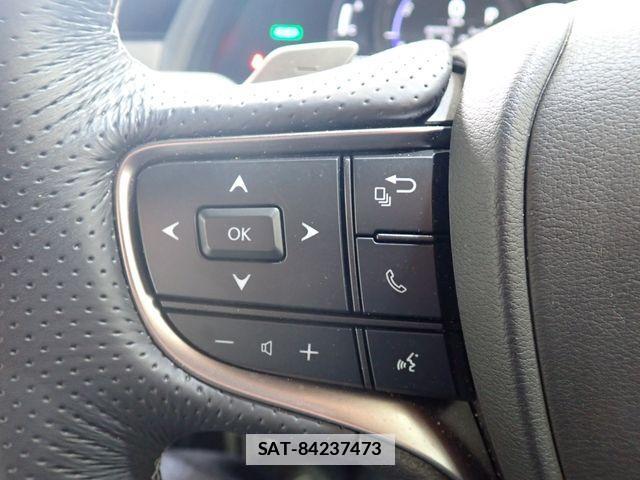 Lexus UX 2023-02 7501342-13