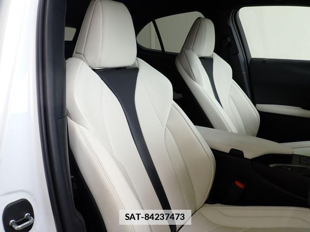 Lexus UX 2023-02 7501342-22