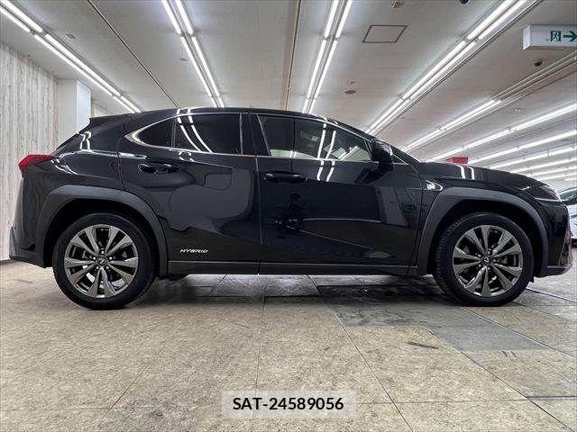 Lexus UX 2020-12 7501351-15