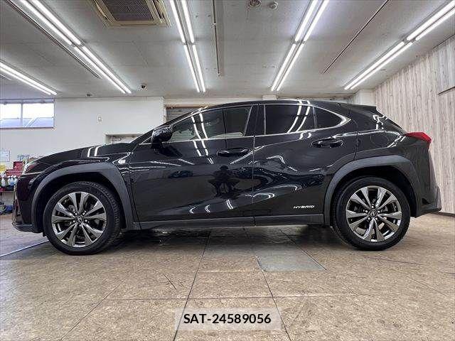 Lexus UX 2020-12 7501351-19
