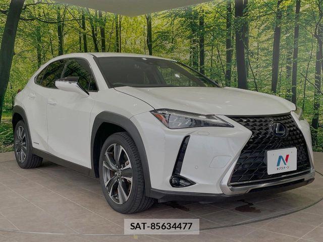 Lexus UX 2019-07 7562376-15
