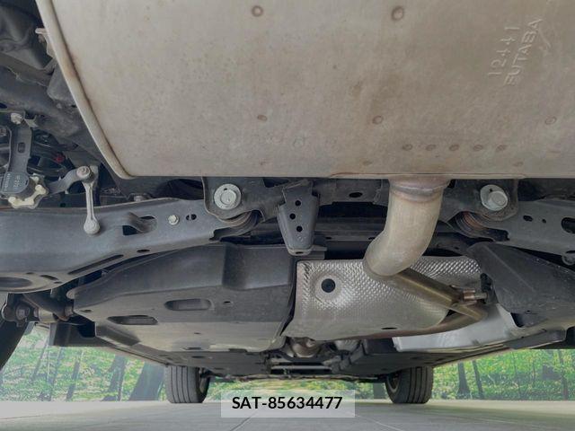 Lexus UX 2019-07 7562376-18
