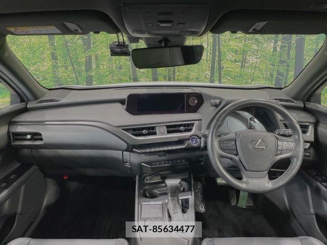 Lexus UX 2019-07 7562376-1