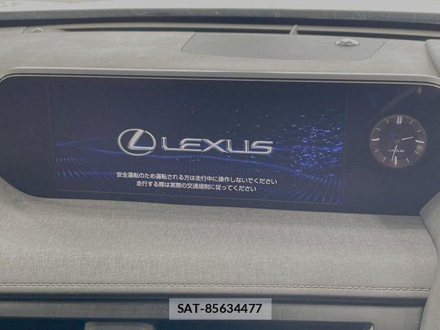 Lexus UX 2019-07 7562376-3