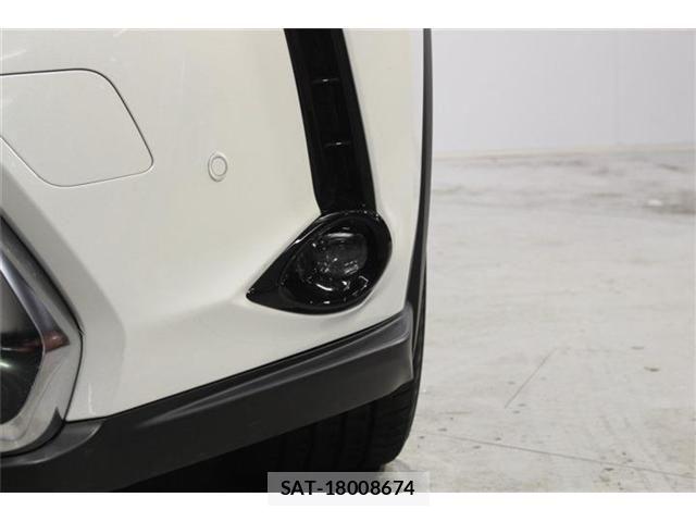 Lexus UX 2019-09 7617767-15