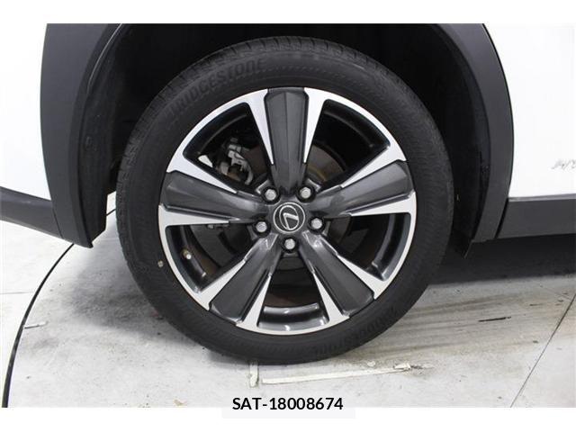 Lexus UX 2019-09 7617767-25