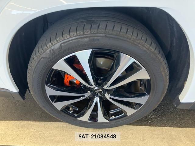 Lexus UX 2023-07 7617762-9