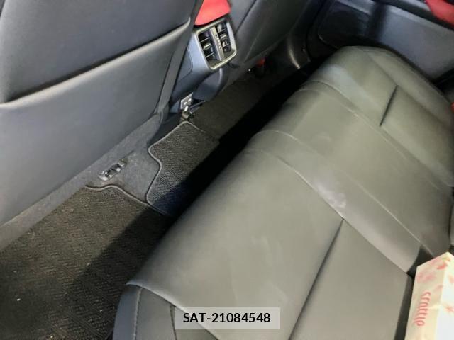 Lexus UX 2023-07 7617762-11