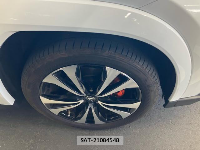 Lexus UX 2023-07 7617762-6