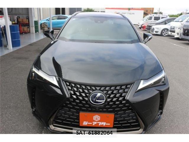 Lexus UX 2021-07 7617765-2