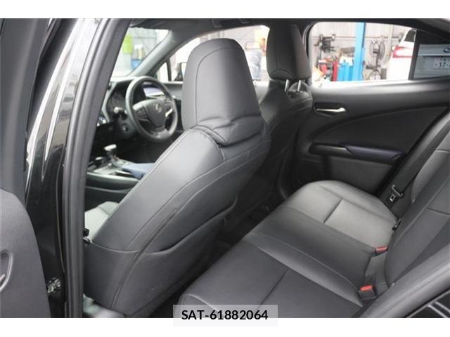 Lexus UX 2021-07 7617765-29