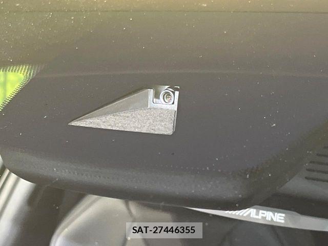 Lexus UX 2023-06 7617763-4
