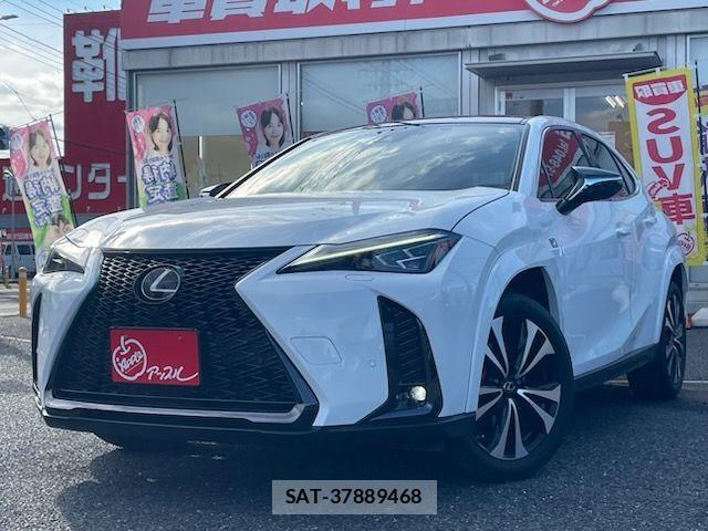 Lexus UX 2023-07 7617760-0