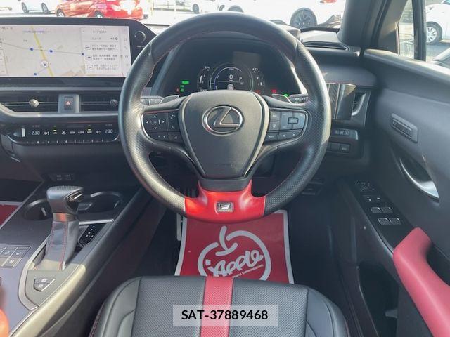 Lexus UX 2023-07 7617760-9