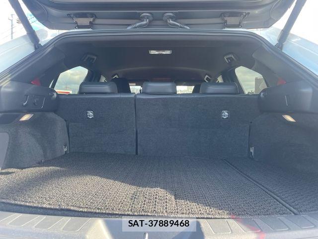 Lexus UX 2023-07 7617760-14