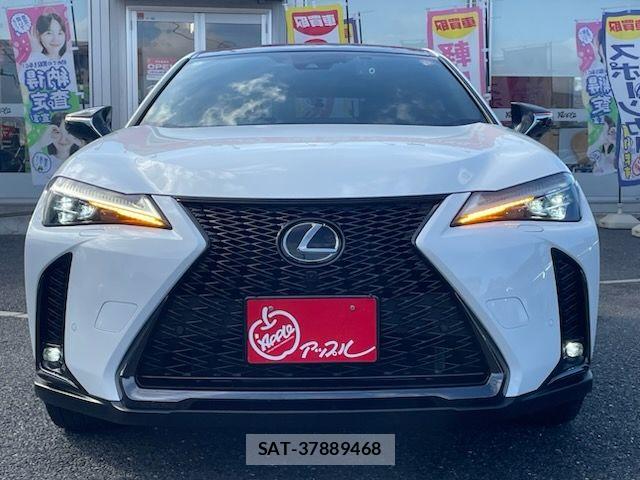 Lexus UX 2023-07 7617760-5