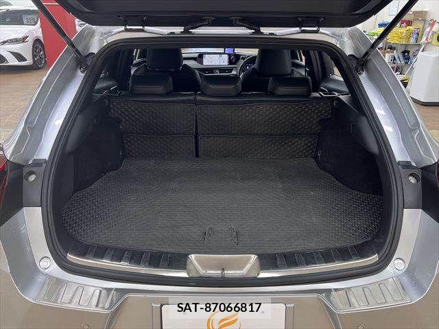 Lexus UX 2019-09 7617769-9