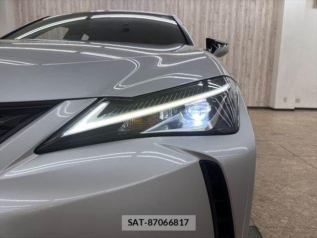 Lexus UX 2019-09 7617769-11